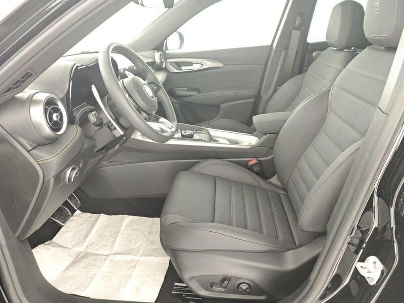 Alfa Romeo Tonale 1.6 diesel 130 CV TCT6 Veloce cerchi in lega da 20* +Pack Techno + tetto panorama