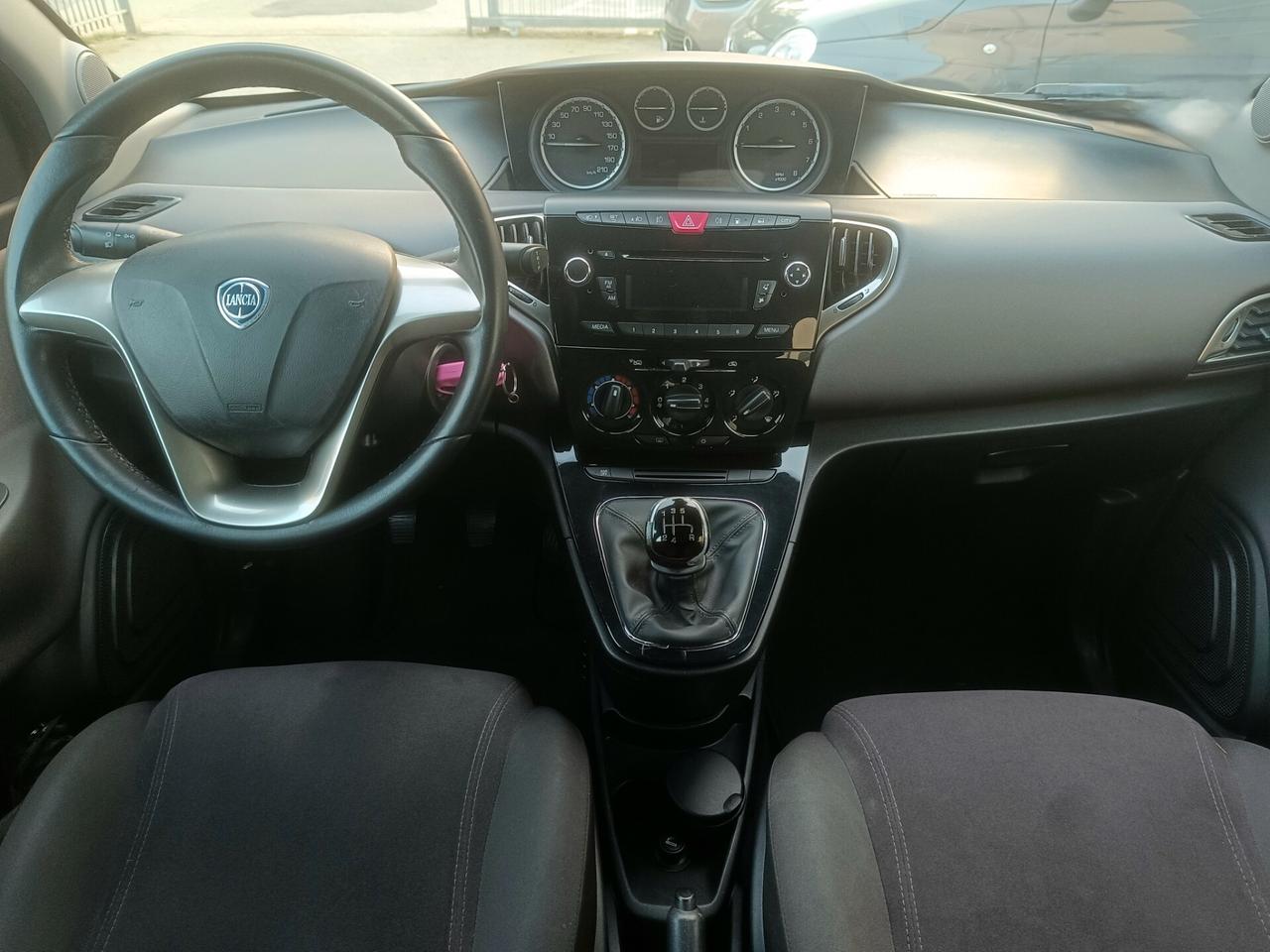 Lancia Ypsilon 1.2 GPL Gold