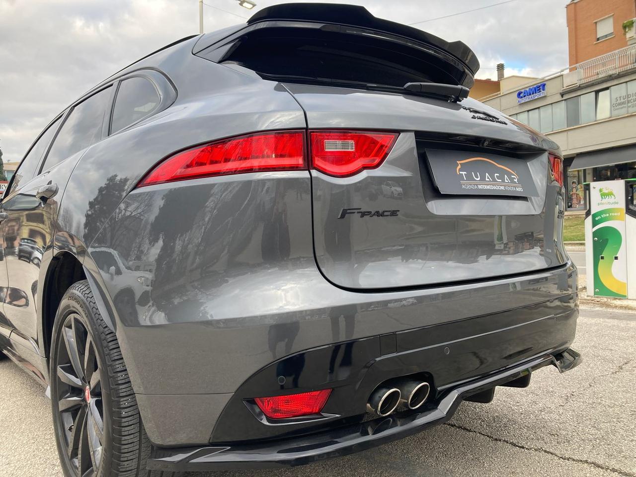 Jaguar F-Pace 2.0 20d Turbo R- #8436