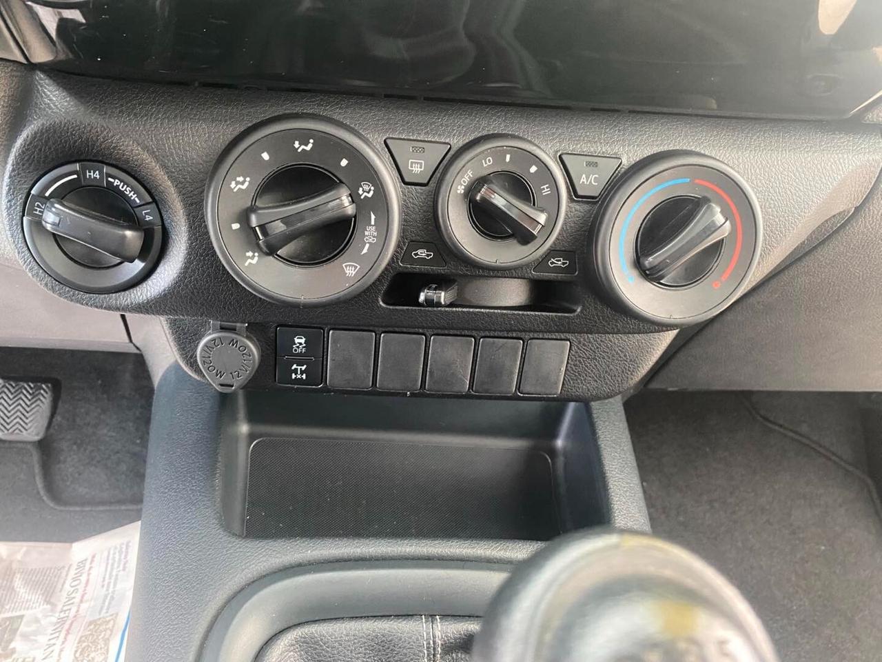 Toyota Hilux 2.4 D-4D 4WD 2 porte Single Cab Comfort