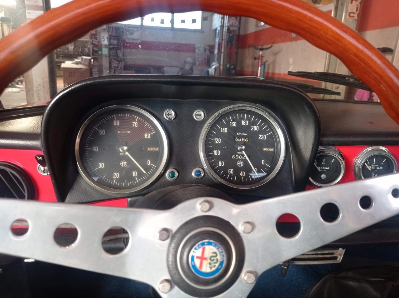 ALFA ROMEO DUETTO SPIDER ** OSSO DI SEPPIA **