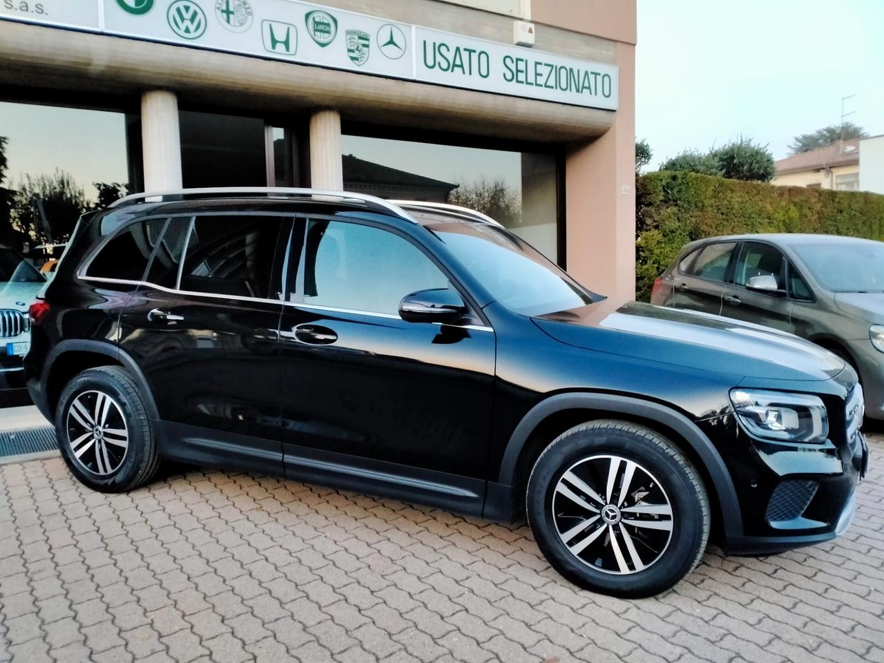 Mercedes-Benz GLB 180 D BUSINESS EXTRA 8MLED/SEDILI SPORT/DISPLAY MAXI