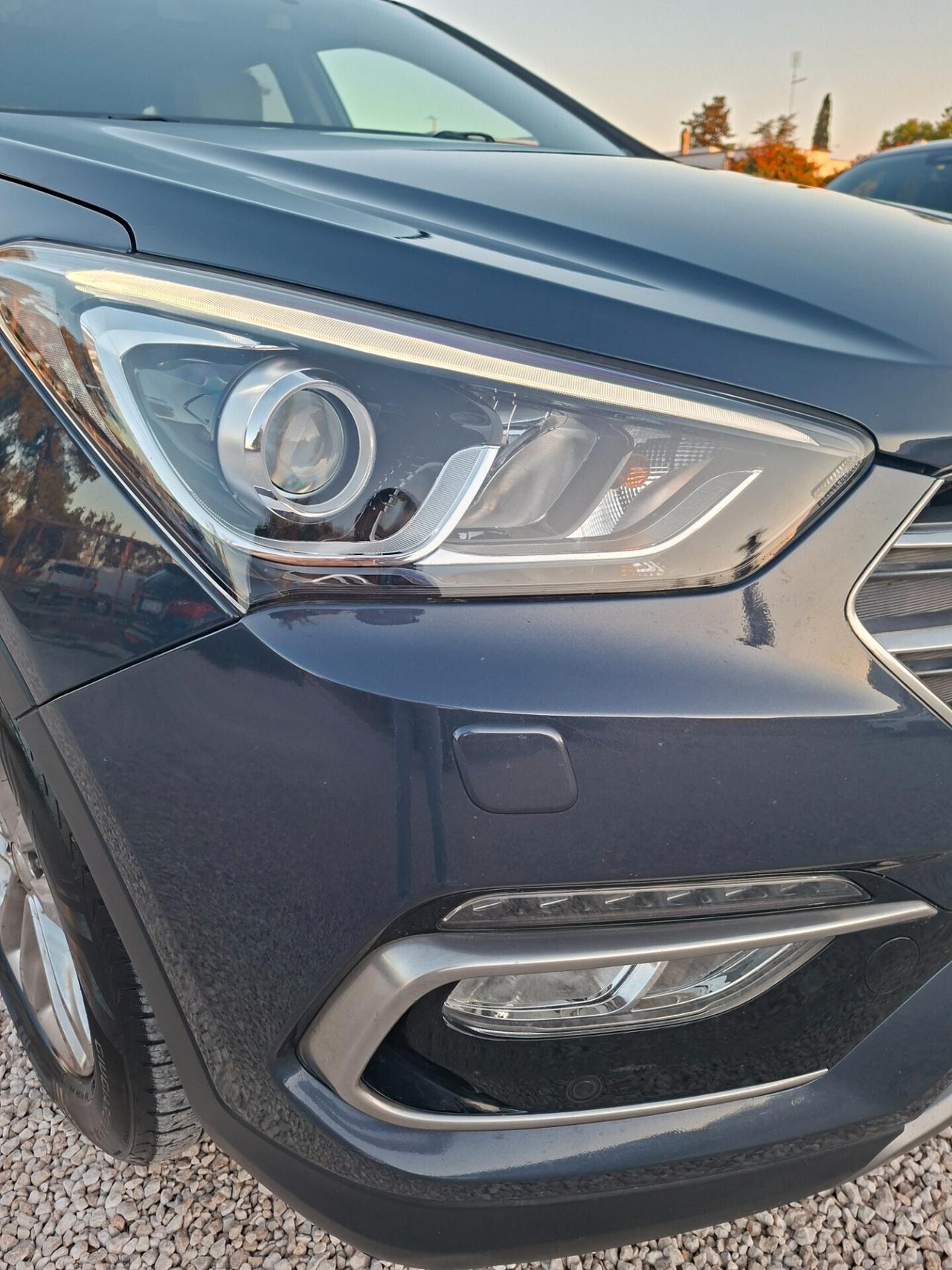 Santa Fe 2.0 CRDi 4WD XPossible TETTO -PELLE -NAVY