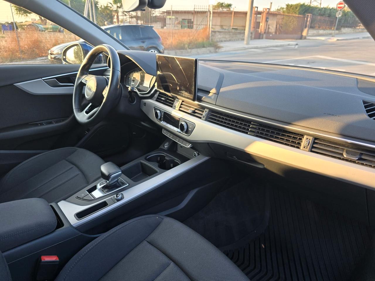 Audi A4 Avant 40 g-tron S tronic Business