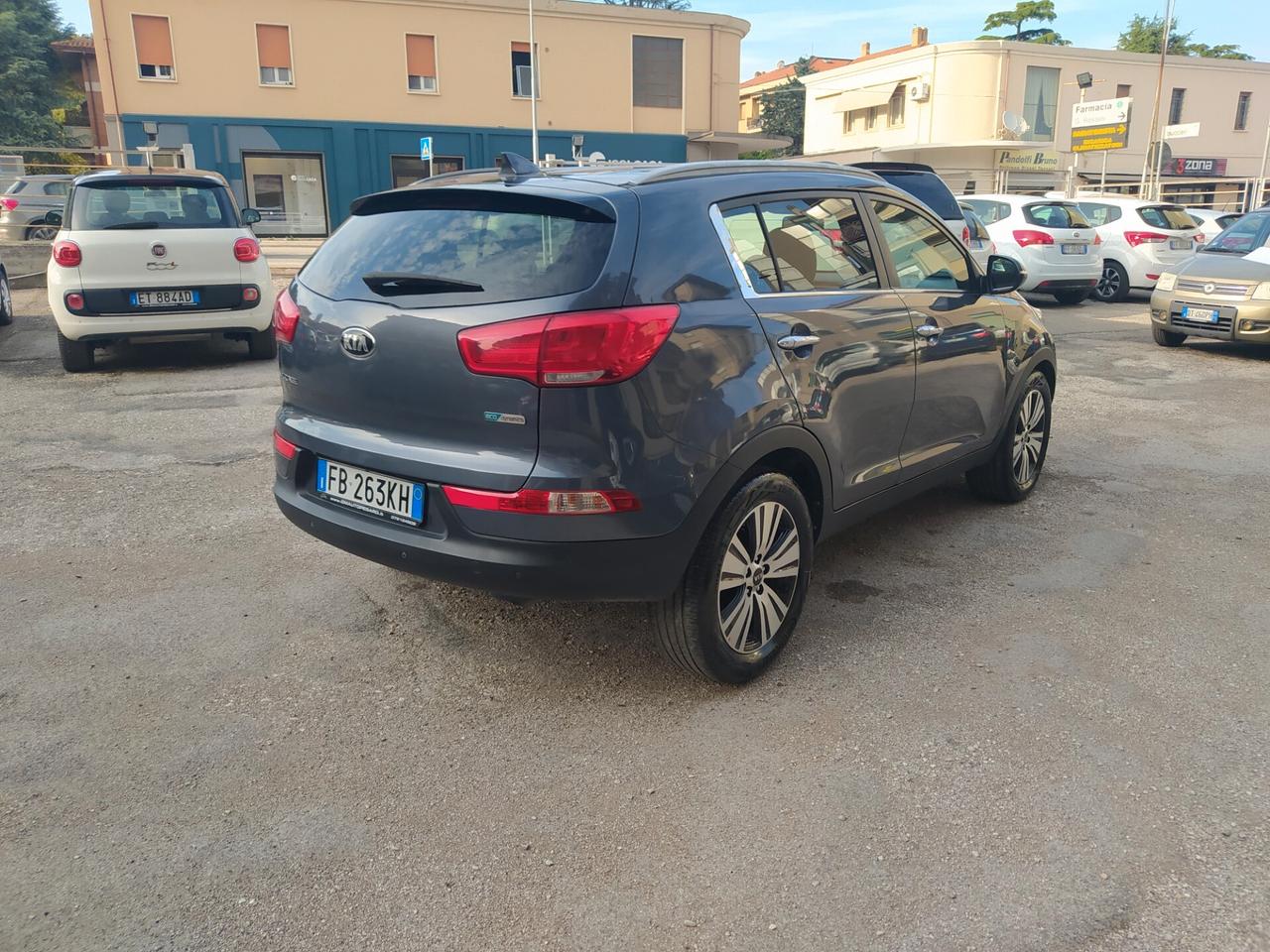 Kia Sportage 1.7 CRDI VGT 2WD high tech