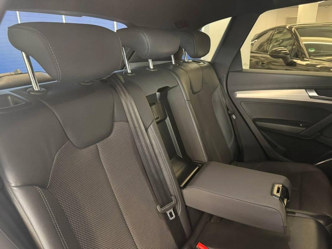 Audi Q5 40 2.0 tdi mhev 12V S line quattro s-tronic