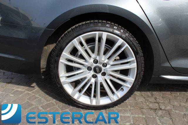 AUDI A4 Avant 2.0 TDI S tronic S line edition