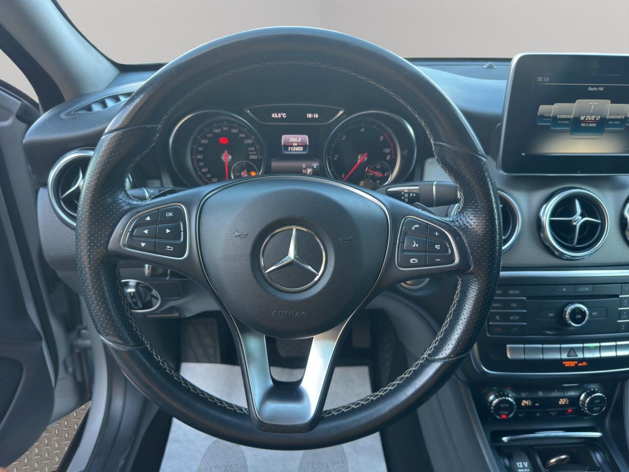 Mercedes-benz GLA 180 d Automatic Premium
