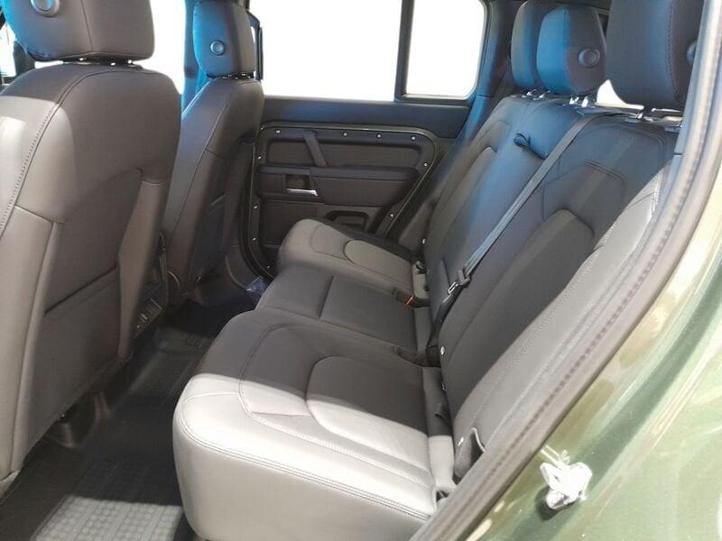 Land Rover Defender D200 AWD Auto 110 X-Dynamic SE IVA ESPOSTA