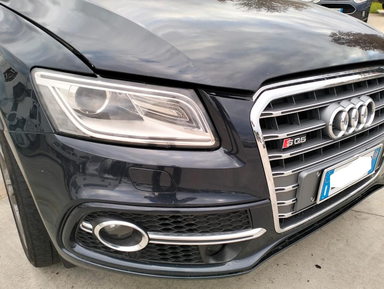 Audi SQ5 3.0 TDI biturbo quattro 313 cv - SINISTRATA