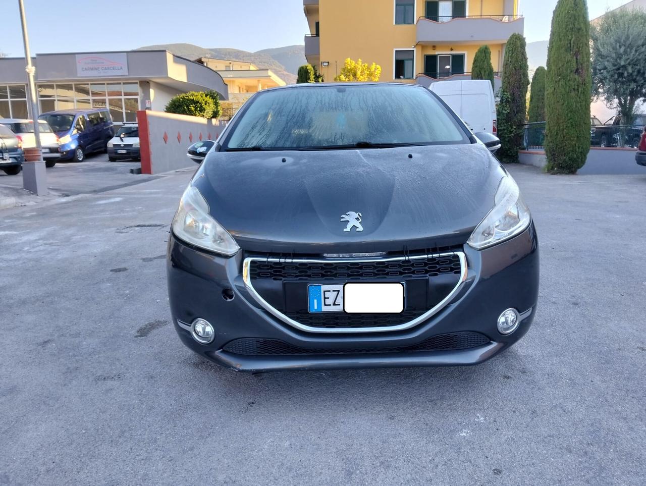 Peugeot 208 1.4 HDi 68 CV 5 porte Allure 2015