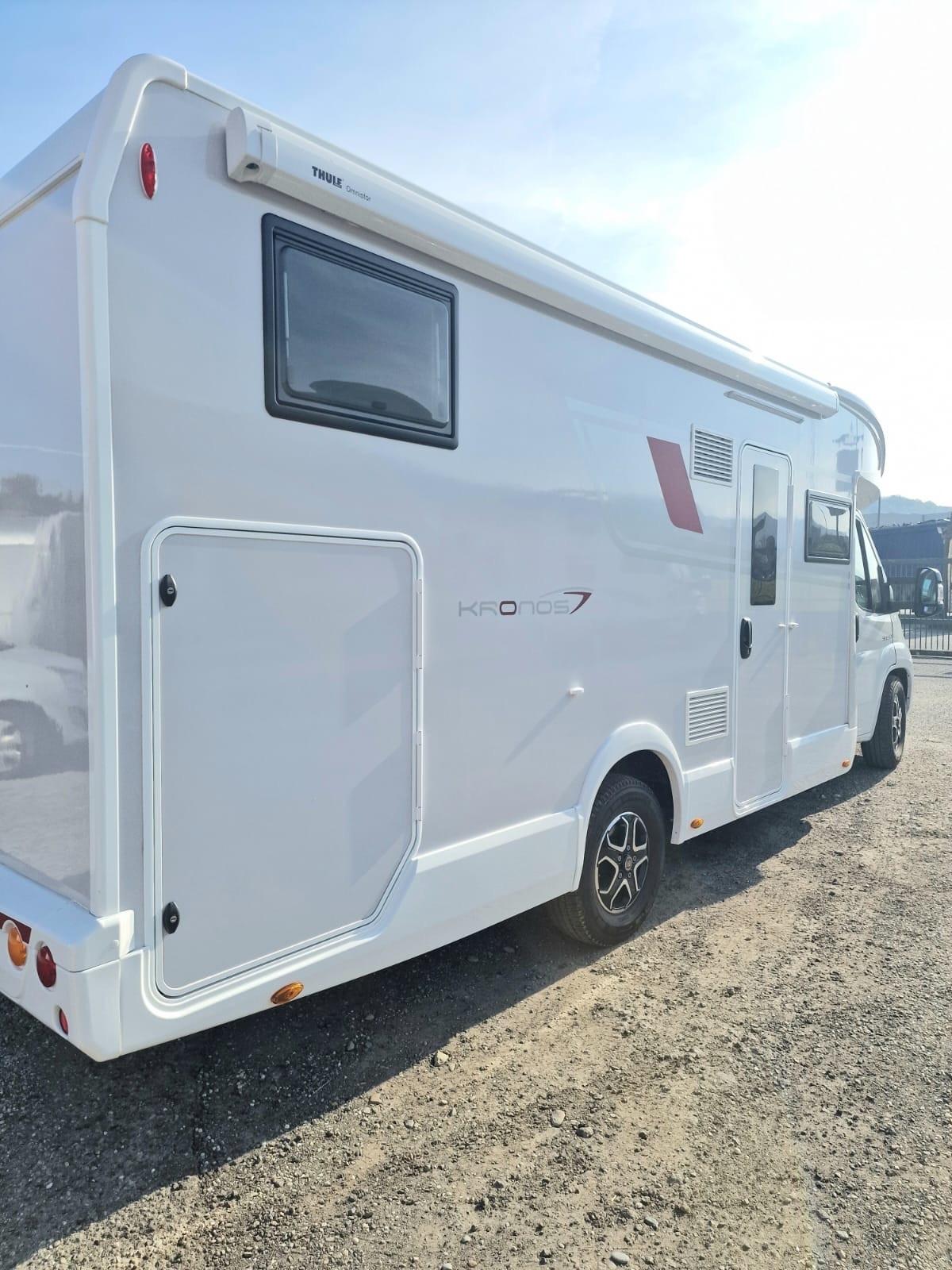 Roller Team semi integrale del 2025 in saldo 700