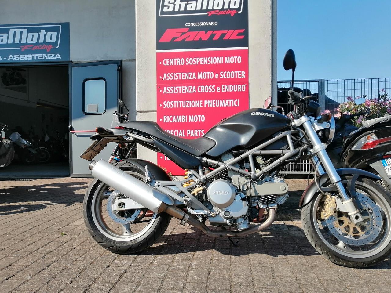 Ducati Monster 620 dark