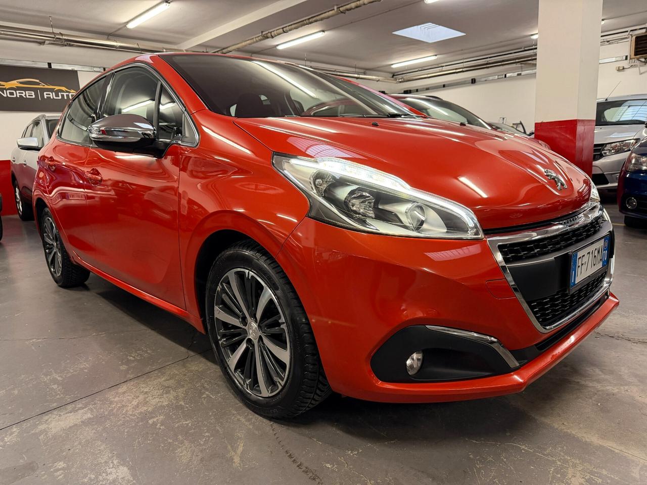 Peugeot 208 PureTech 82 5 porte Allure