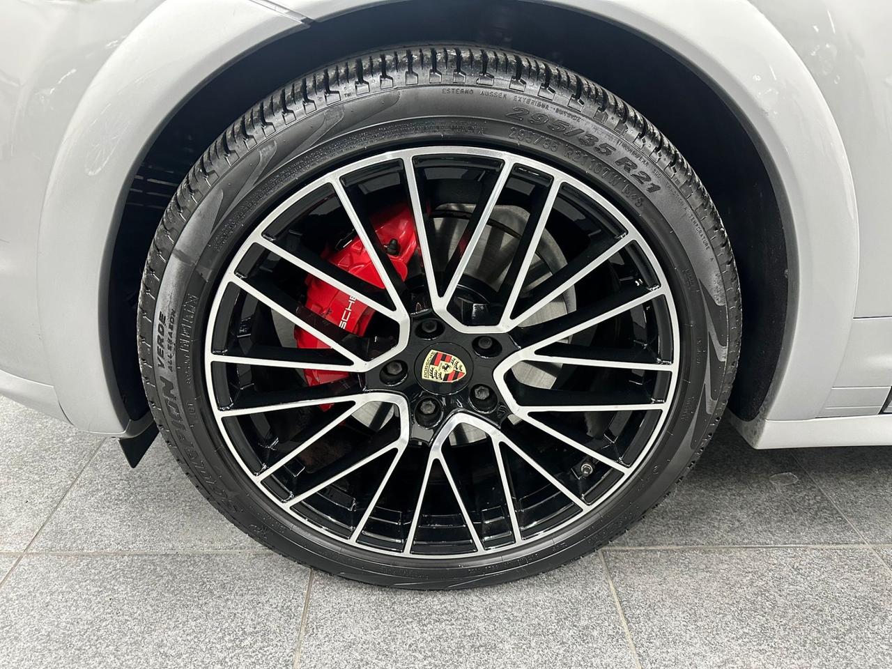 Porsche Cayenne 4.8 GTS