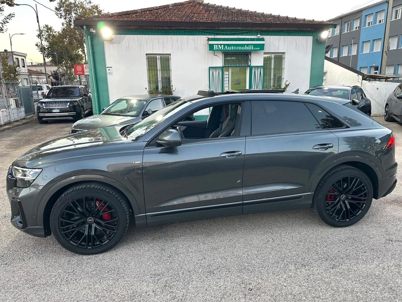 AUDI Q8 S-LINE QUATTRO 50TDI 286CV - IVA - 4X4 - PANO - LASER - C22" - BANG OLUFSEN