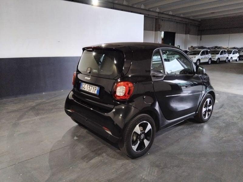 smart fortwo EQ Passion