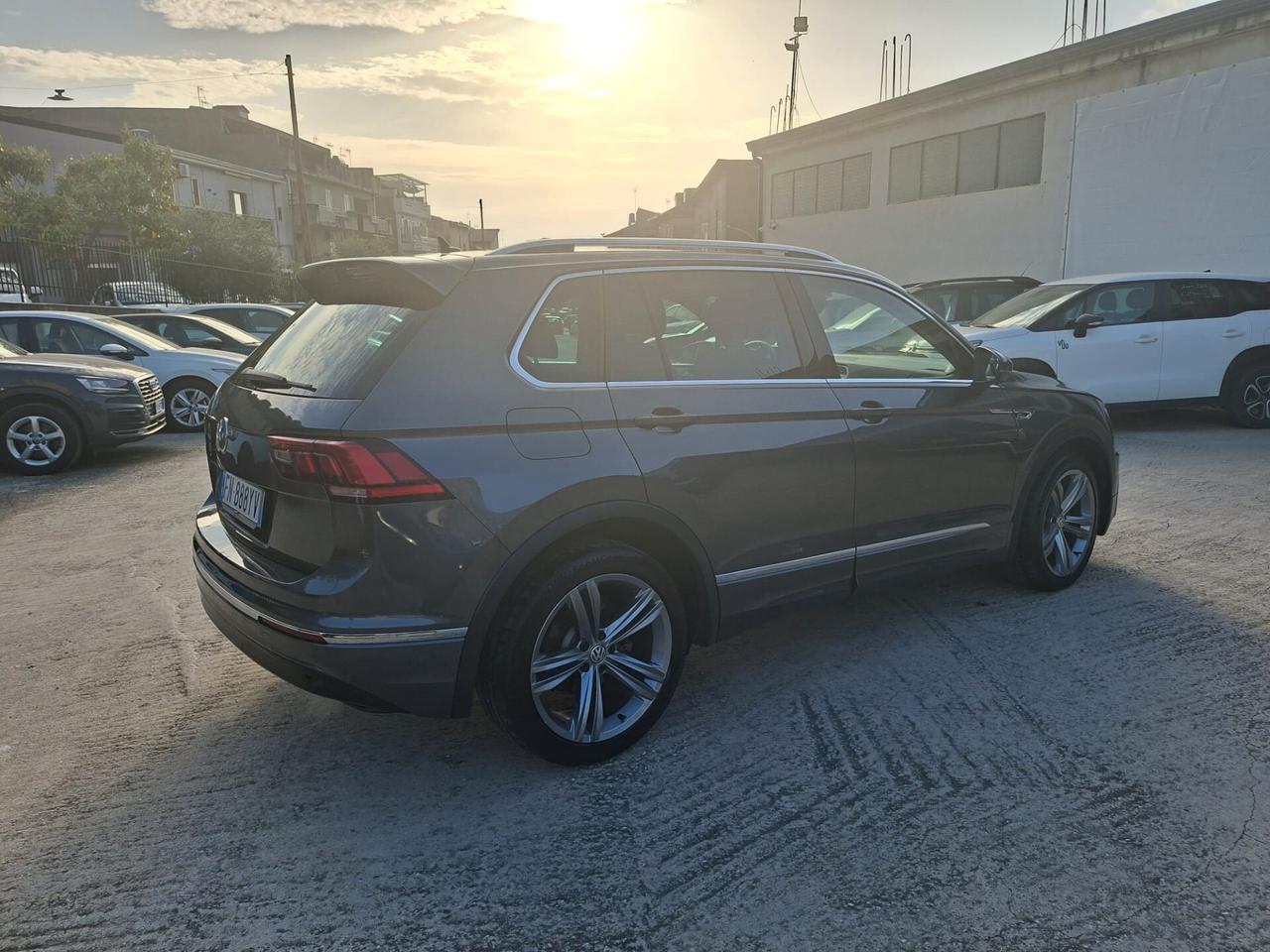 Volkswagen Tiguan 2.0 BiTDI SCR 4MOTION Advanced R-Line BMT