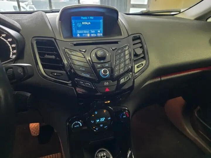 Ford Fiesta 5p 1.5 tdci Titanium 75cv ok neopatentati
