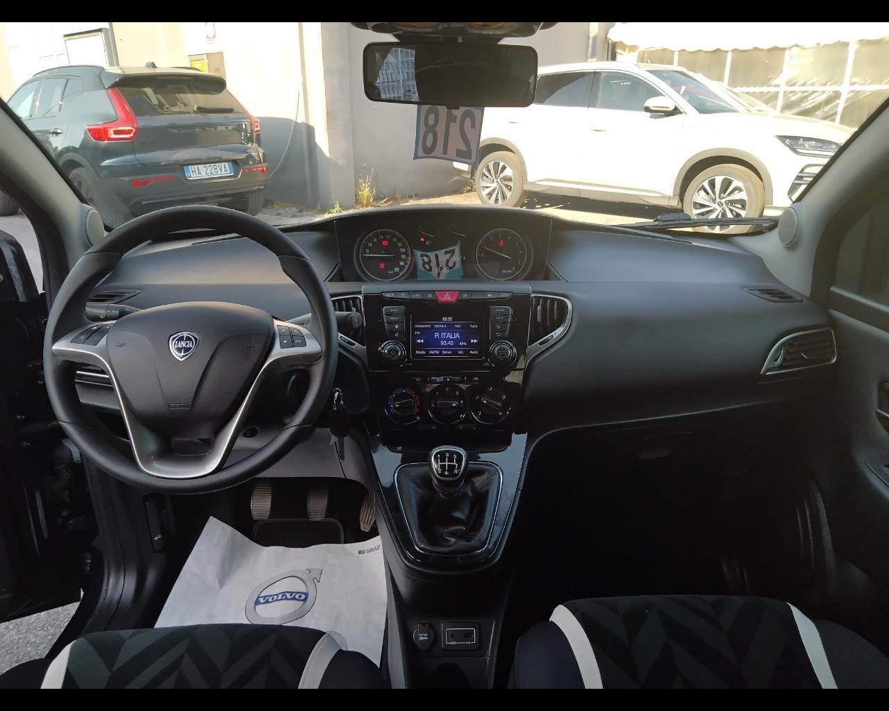 LANCIA Ypsilon III 2015 - Ypsilon 1.2 Gold 69cv my16