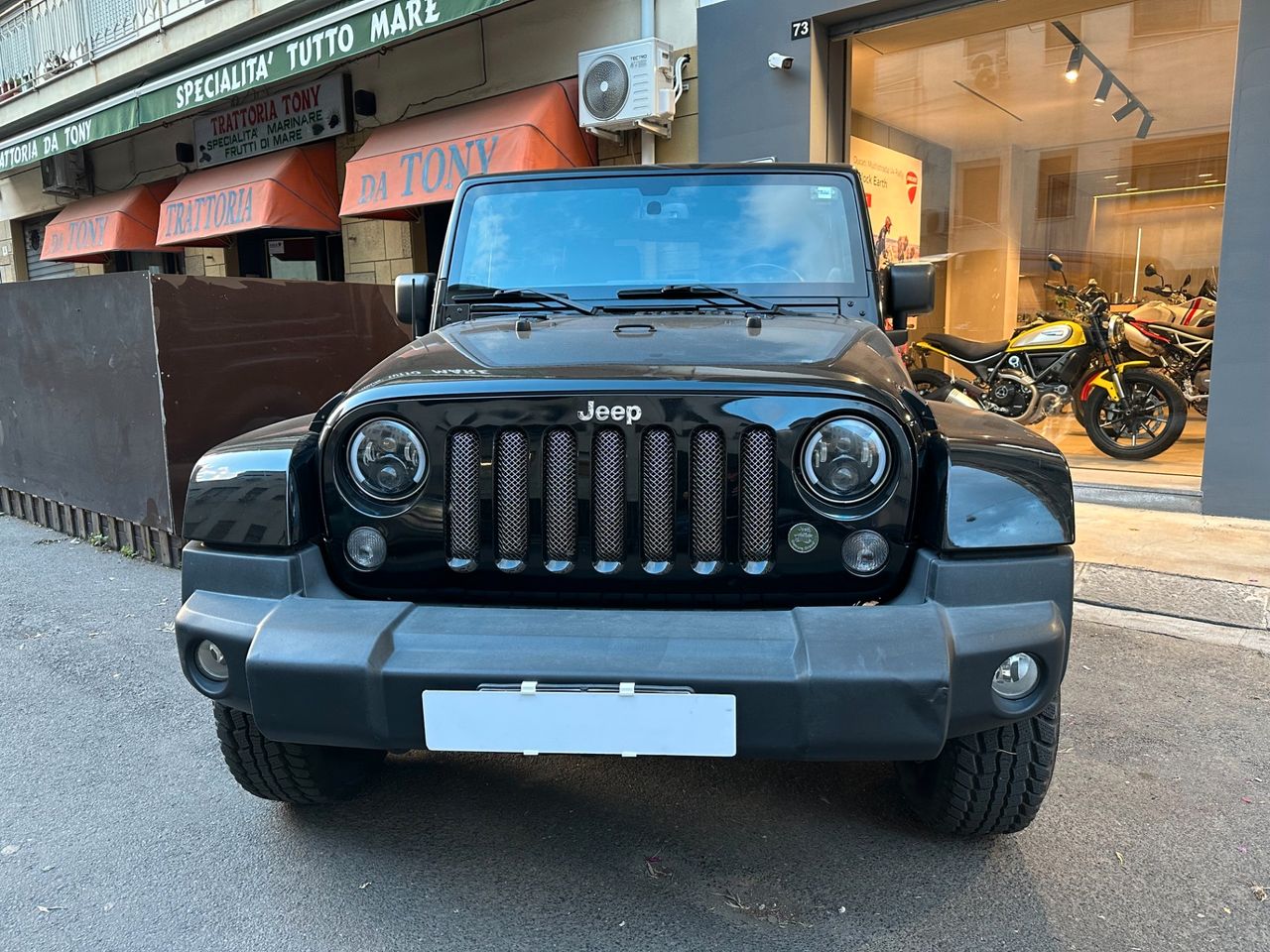 Jeep Wrangler 2.8 CRD DPF Sahara Auto