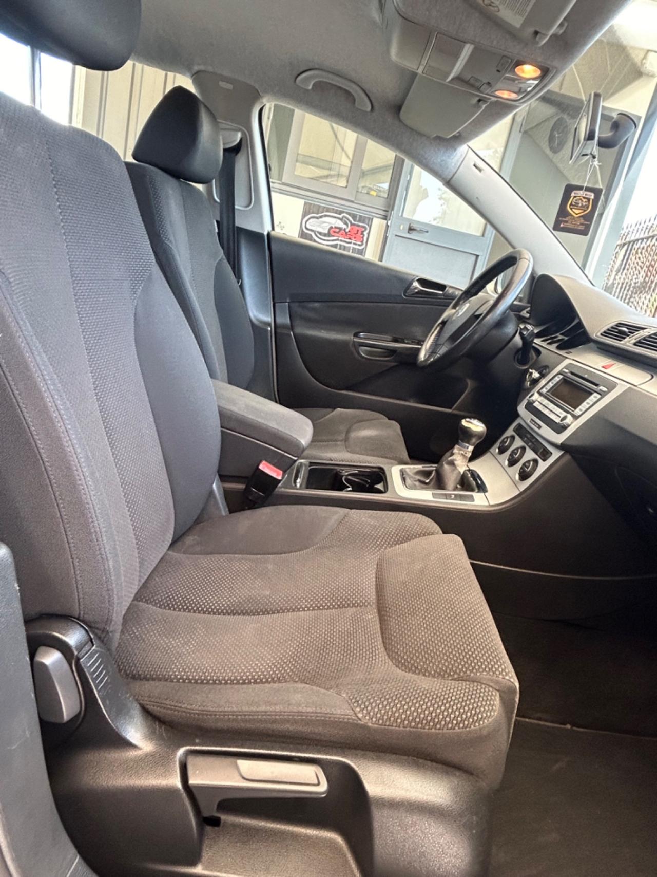 Volkswagen Passat 2.0 TDI DPF Var. Comfortline