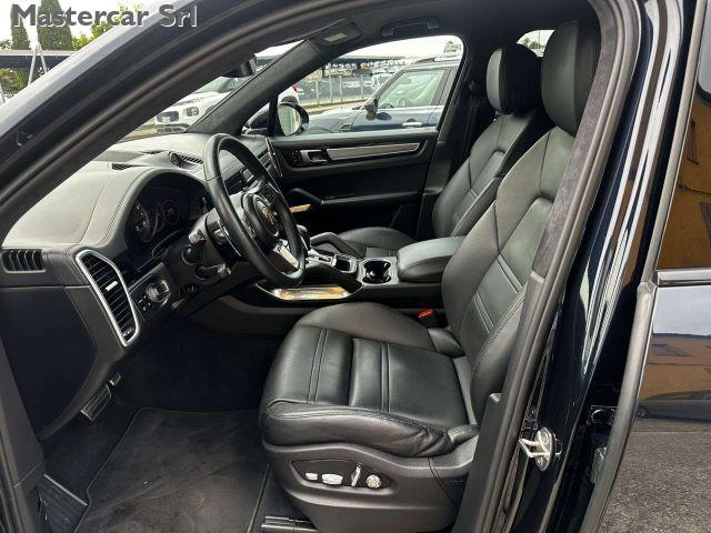 PORSCHE Cayenne Cayenne 4.0 Turbo tiptronic - FV874JG