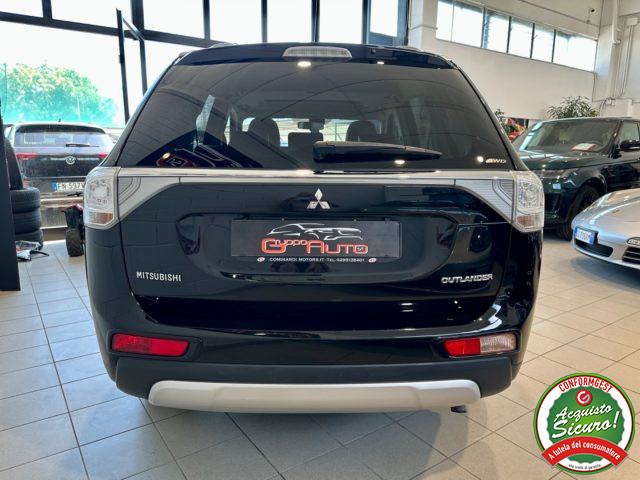 MITSUBISHI Outlander 2.2 DI-D 4WD Instyle *7 POSTI*TETTO*ACC*