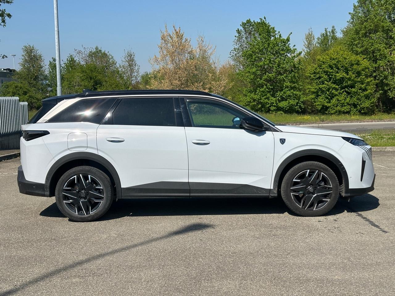 Peugeot 5008 Hybrid 136 e-DCS6 GT