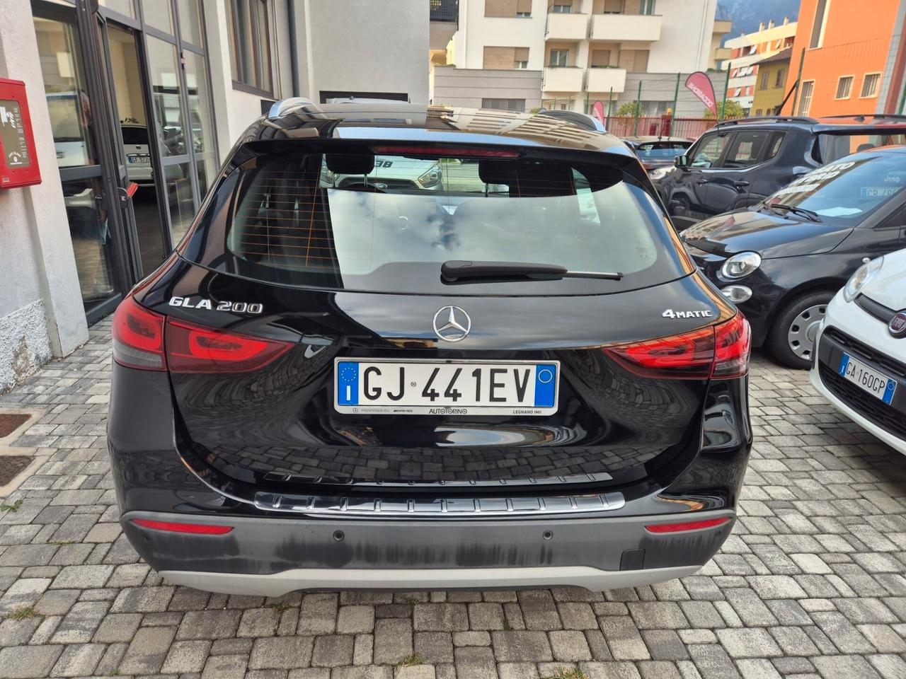 Mercedes-benz GLA 200 Automatic 4Matic Premium