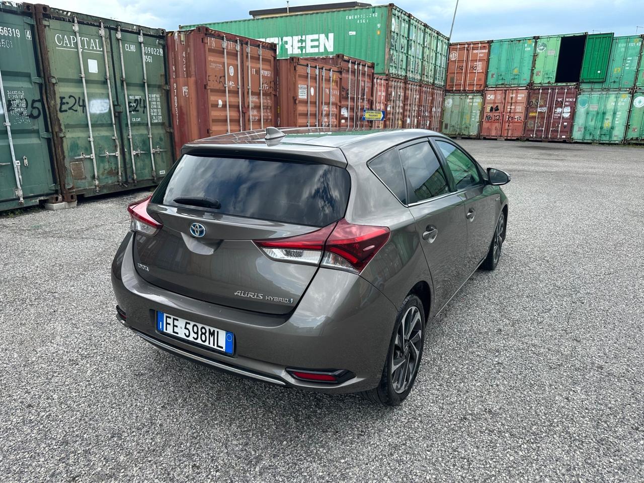 Toyota Auris 1.8 Hybrid Lounge ibrida leggi bene