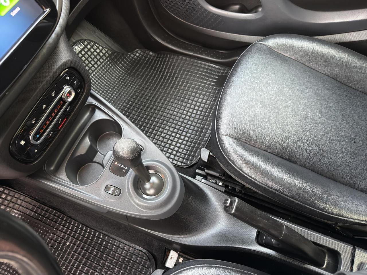 Smart ForTwo 1.0 twinamic 71cv Passion automatica Tetto 2019