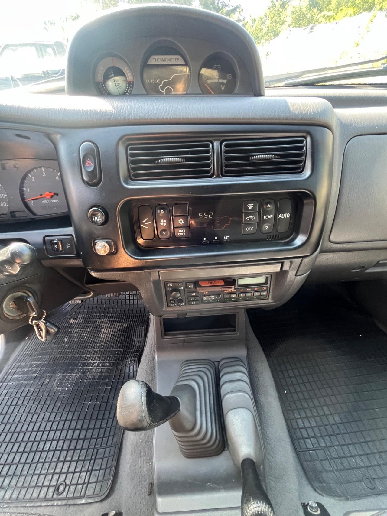 Mitsubishi L200 2.5 TDI 4WD Club Cab Pup. GLS Targ.