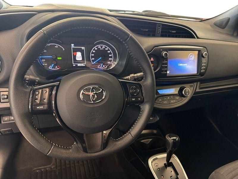 Toyota Yaris 1.5 Hybrid Trend White Edition