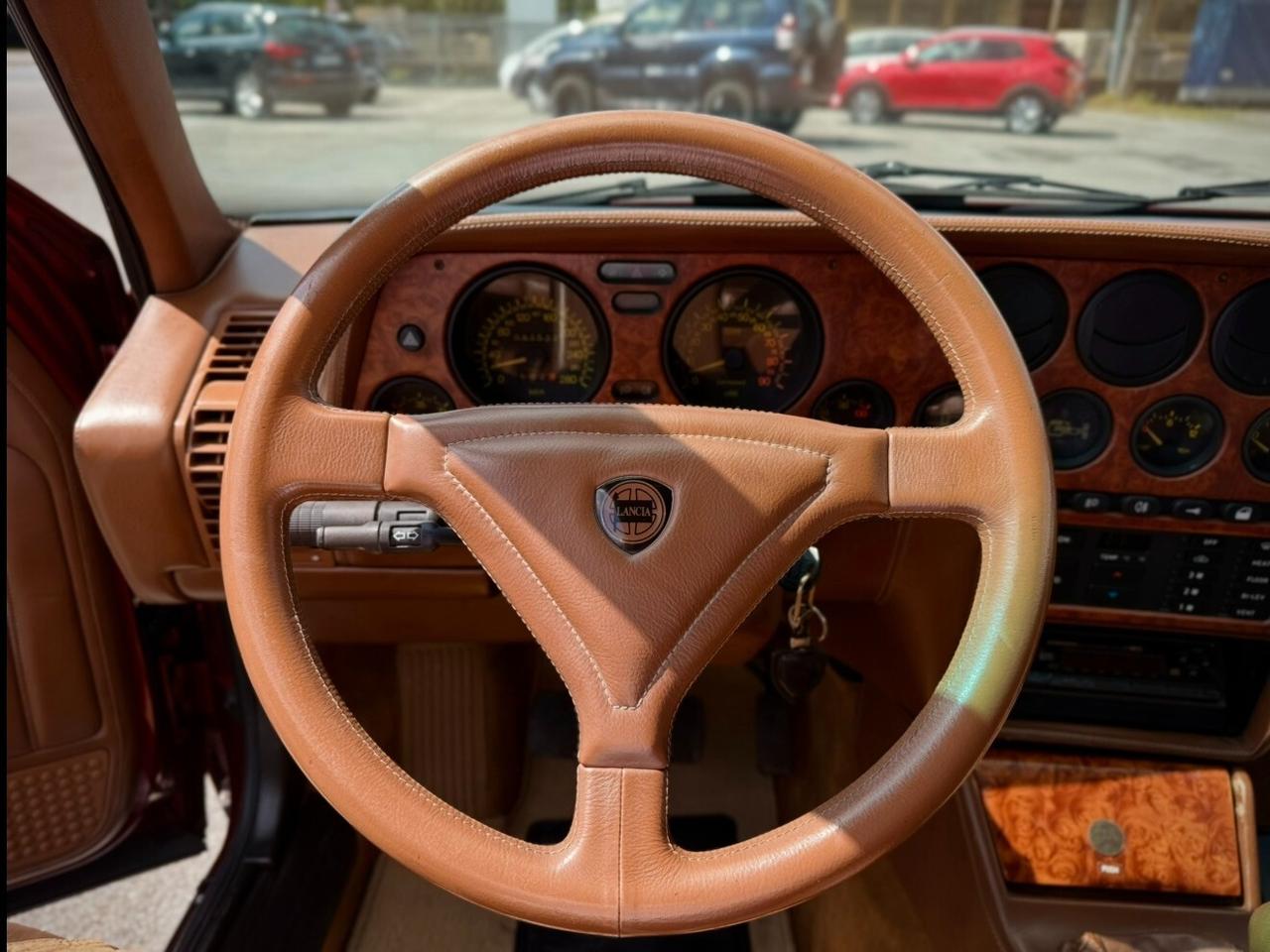 Lancia Thema Ferrari 8:32 V8