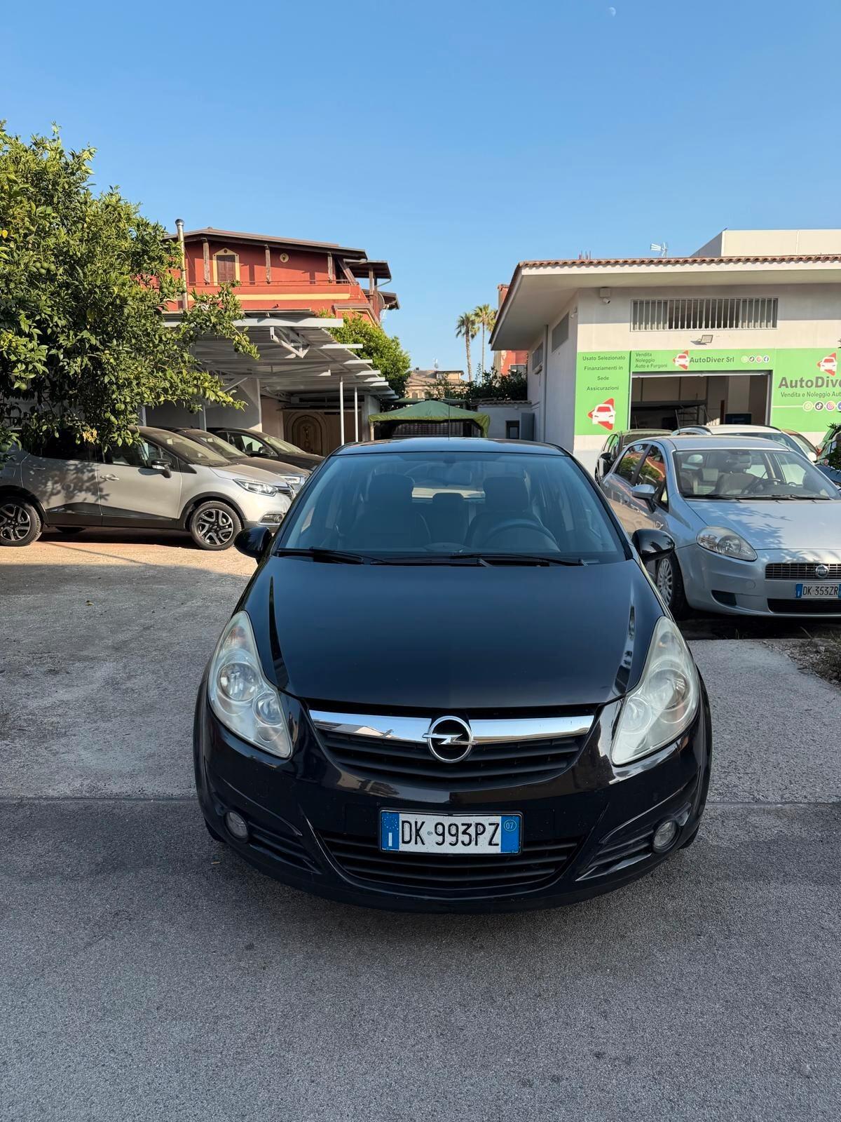 Opel Corsa 1.2 5 porte Club