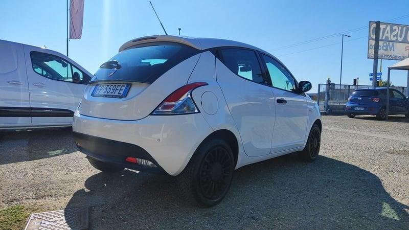 Lancia Ypsilon Ypsilon 1.2 69 CV 5 porte GPL Ecochic Elefantino Blu