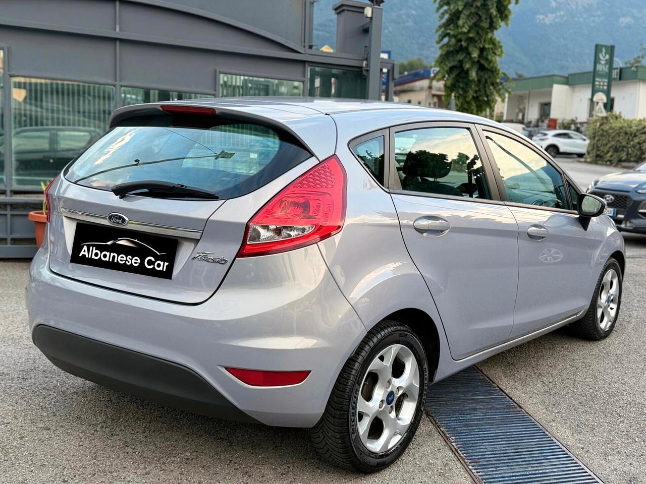 Ford Fiesta Ikon 1.4 TDCi 70CV 5 porte