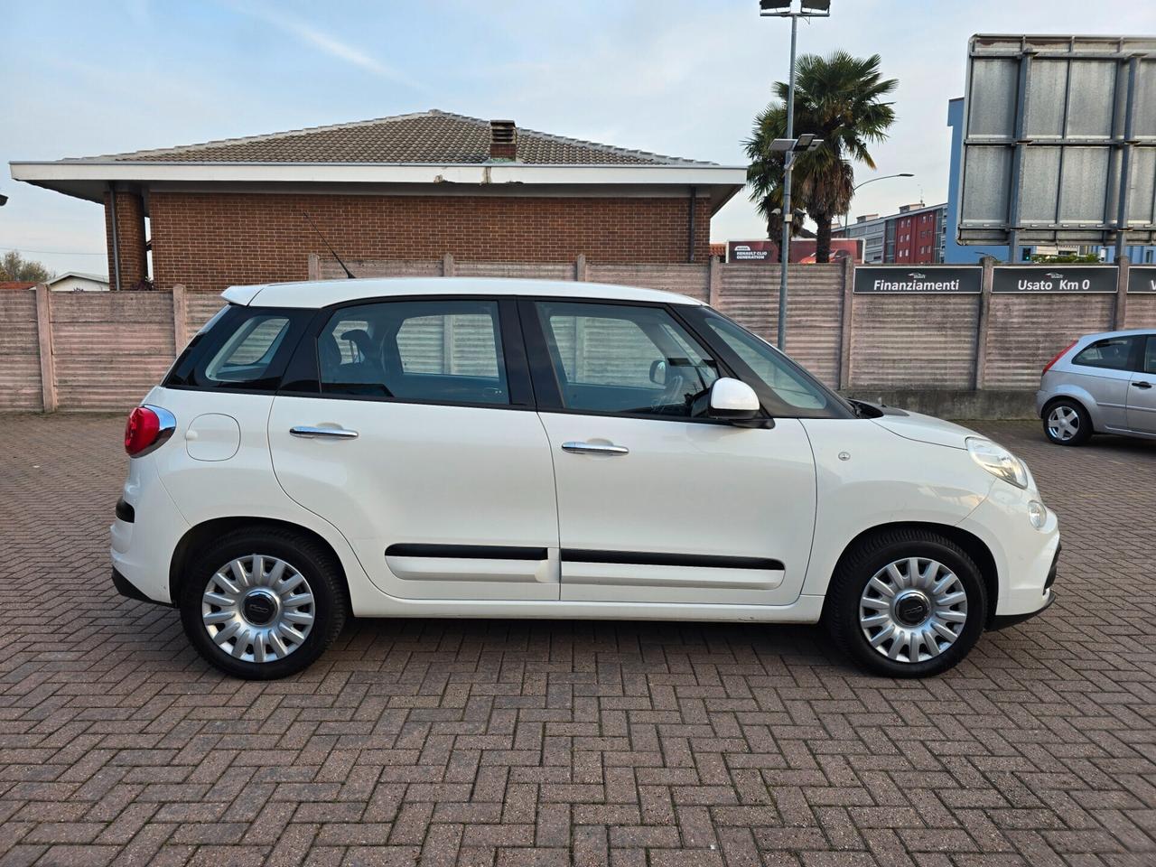 FIAT 500L 1.6 MJT 120 CV N1 AUTOCARRO 4 POSTI