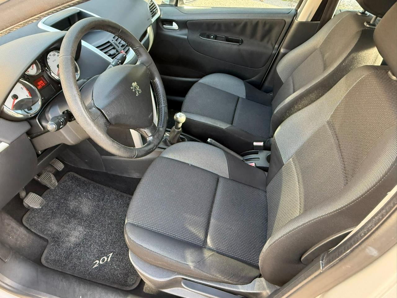 Peugeot 207 5p 1.4 hdi 8v energie 70cv