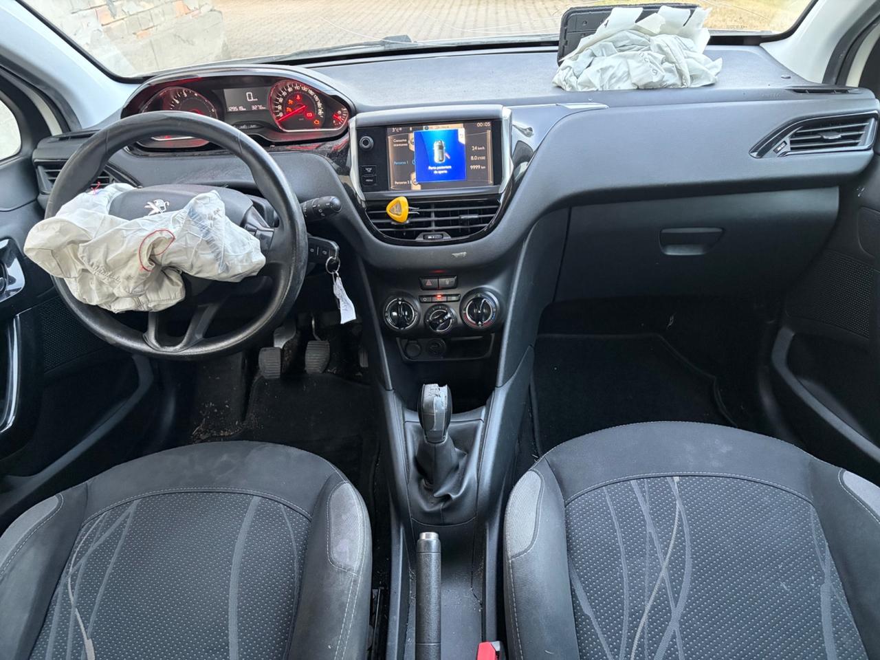 Peugeot 208 1.2 BENZINA 82 CV INCIDENTATA