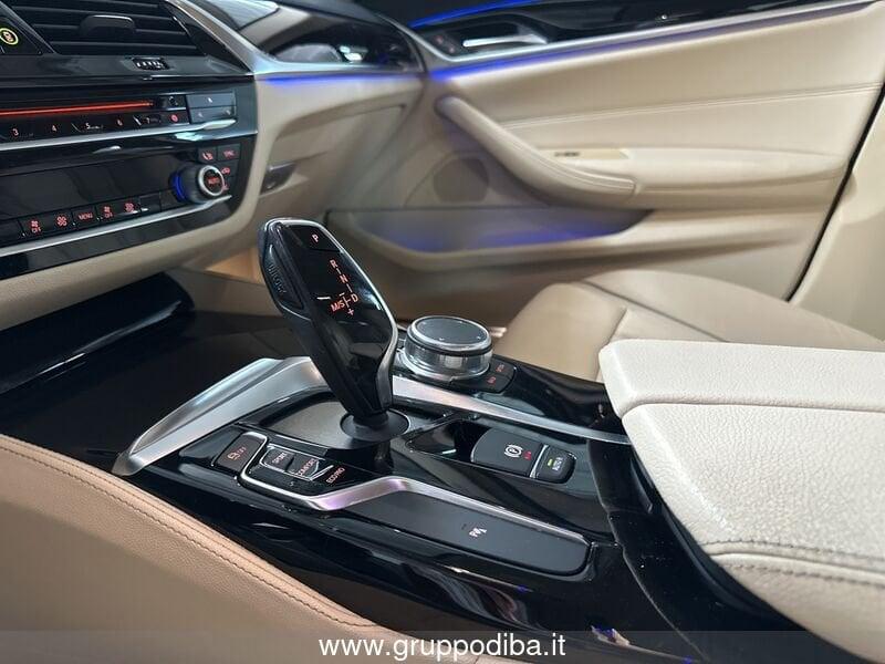 BMW Serie 5 Touring Serie 5 G31 2017 Touring Diese 520d Touring Luxury auto