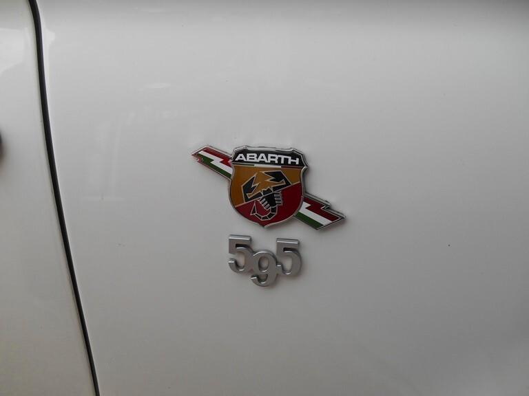 Abarth 595 1.4 Turbo T-Jet 165 CV Turismo