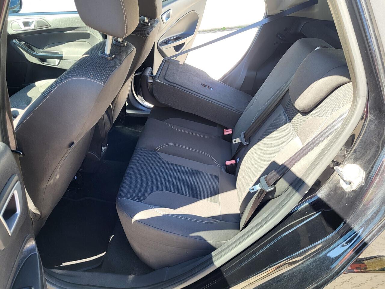 Ford FIESTA 1.4 GPL-UNICO PROPR-NAVI-3 REVISIONI