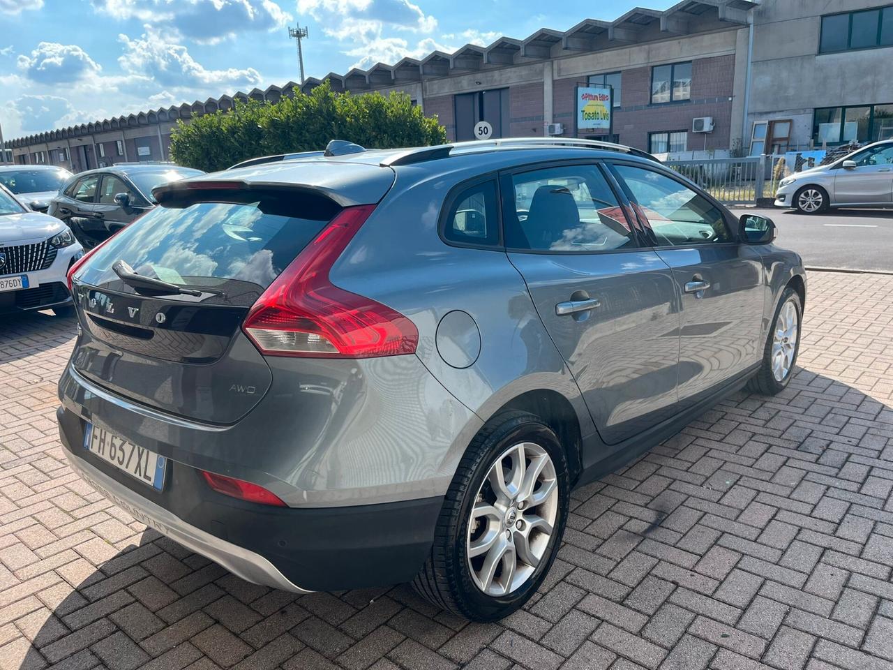 Volvo V40 Cross Country D2 Geartronic GANCIO DI TRAINO