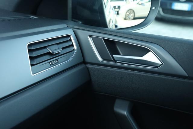 VOLKSWAGEN Taigo 1.0 TSI 115 CV R-Line