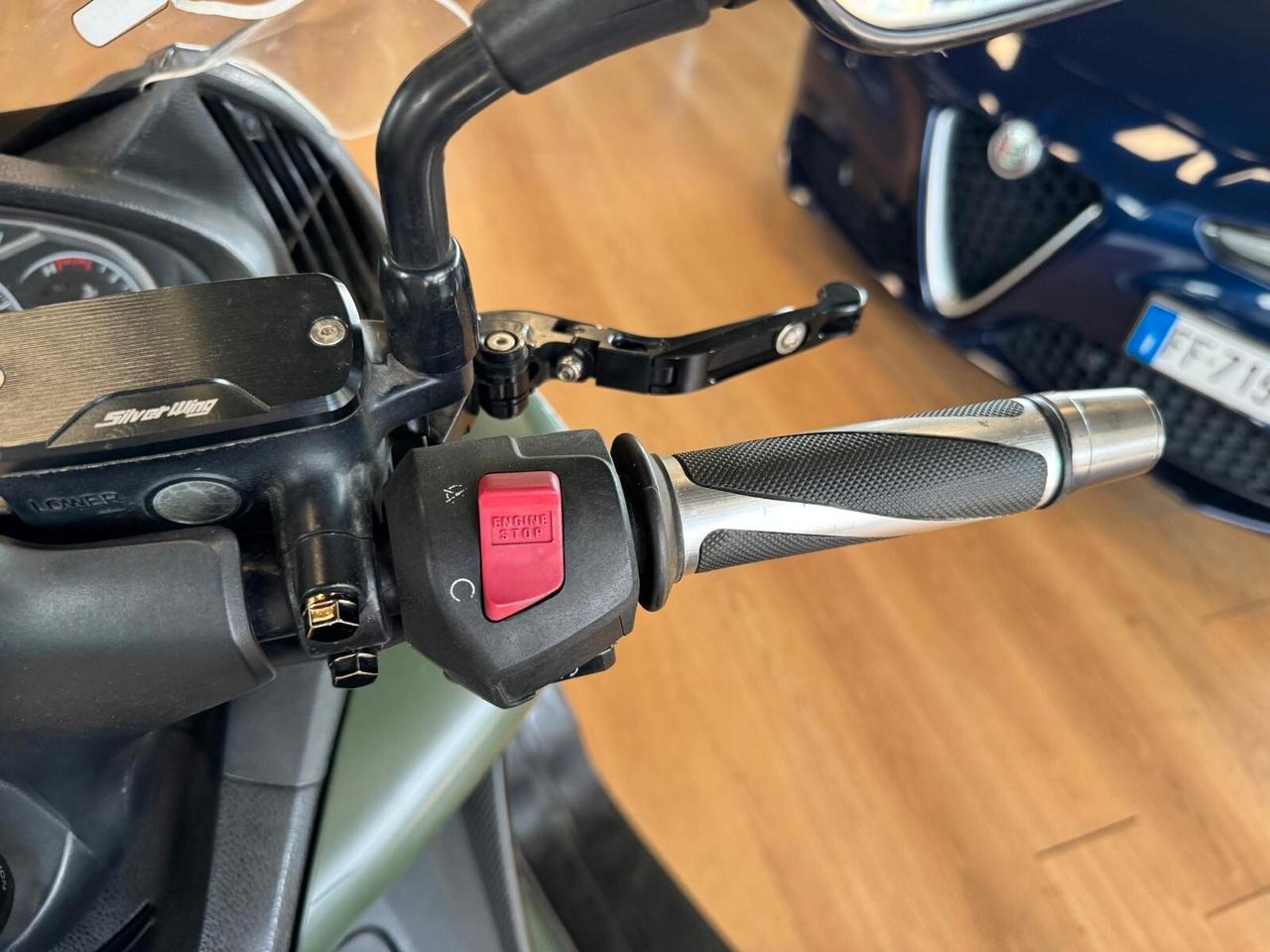 Honda Silver Wing 400
