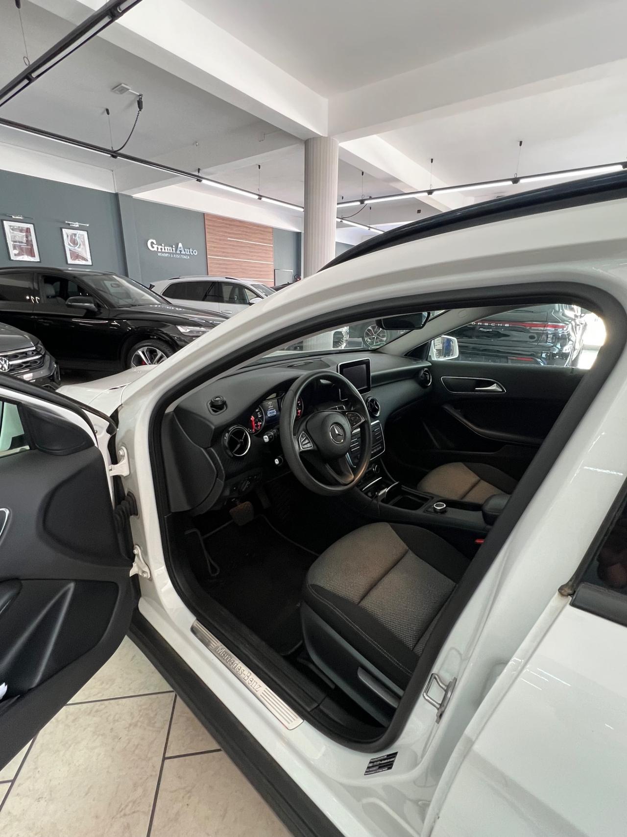 Mercedes-benz GLA 200 d Automatic Business