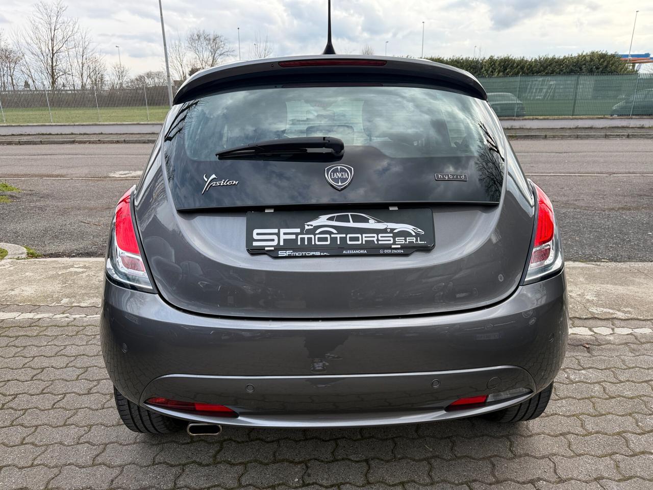 Lancia Ypsilon 1.0 FireFly 5 porte S&S Hybryd Gold