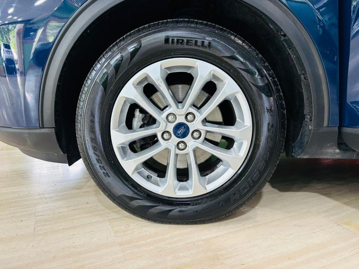 Ford Kuga 1.5 TDCI 120cv Autom. 2WD Titanium